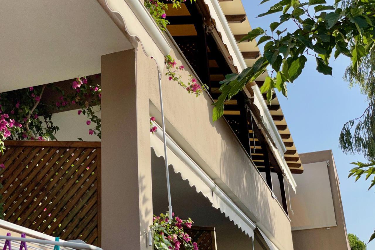 Royals Apartments 2 Nikiti  Exterior photo